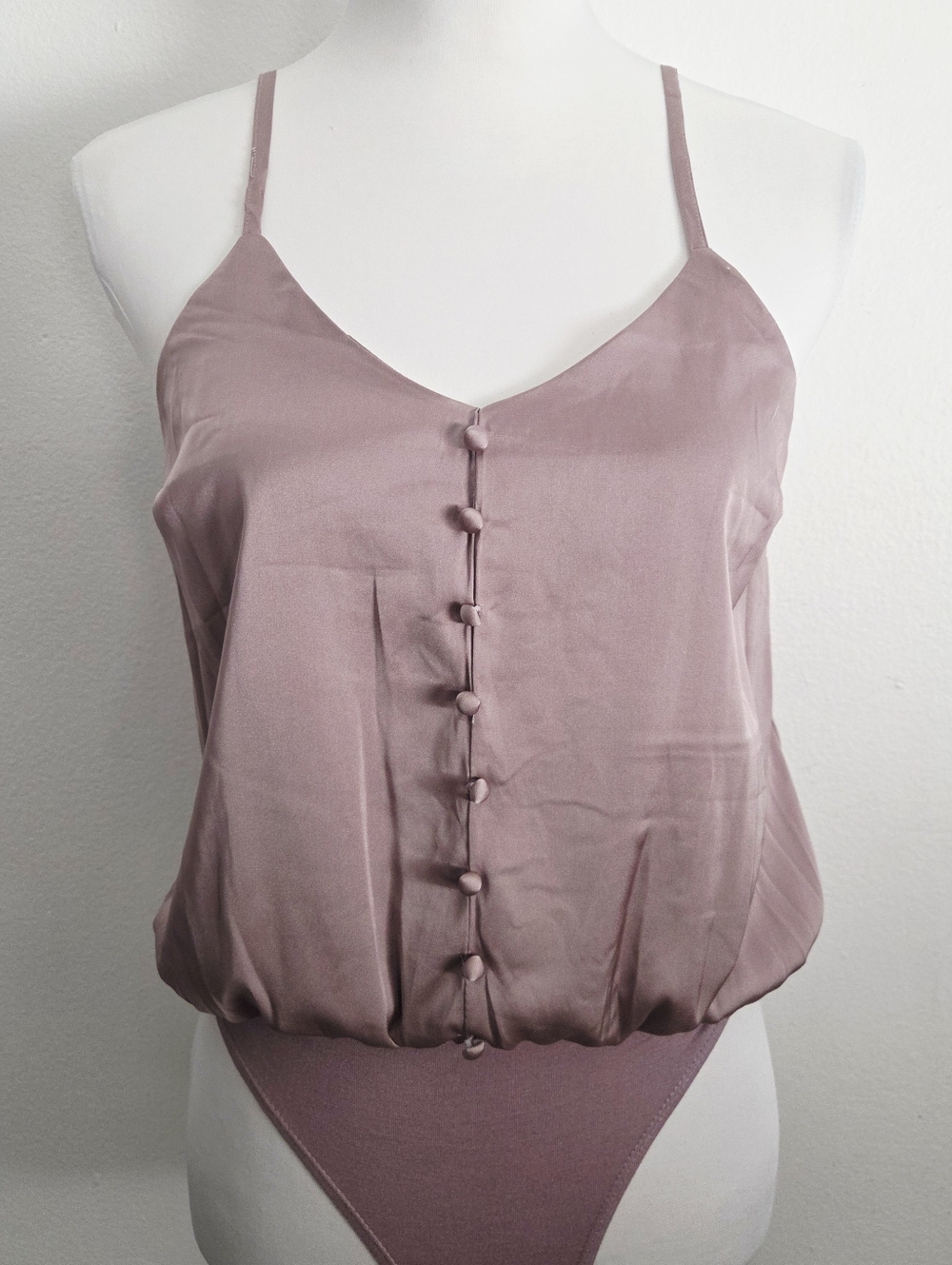 Forever 21 lilac silk cami bodysuit top with button front and adjustable straps